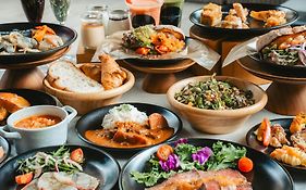 The BREAKFAST HOTEL 福岡天神